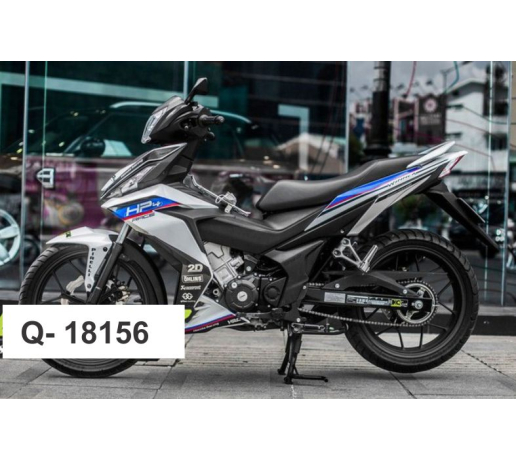 Q- 18156 WINNER HP4 BMW TRANG DEN XANH