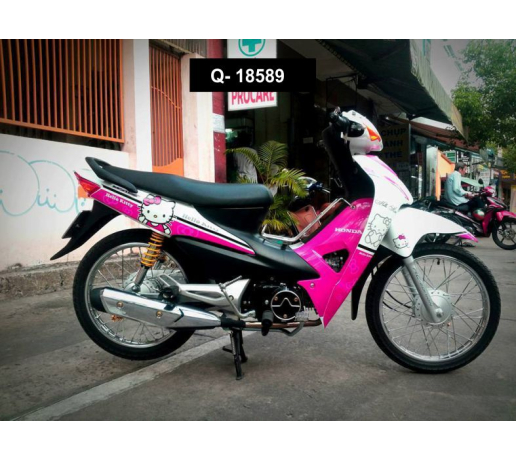 Q- 18589 WAVE A HELLO KITTY TRANG HONG