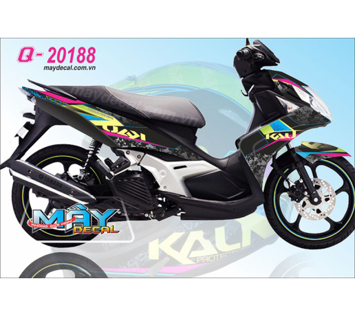 Q 20188 NO 5 vet son den black hong pink xanh duong blue kau