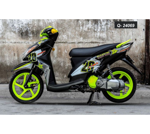 Q- 24069 LUVIAS NGOI SAO ROCKSTAR BAC XANH DEN