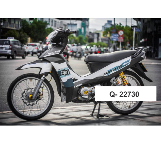 Q- 22730 SIRIUS RC YAMAHA TRANG XANH DEN