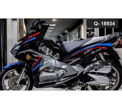 Q- 18934 AB 2016 SOC BMW LOGO MANCHESTER MU DEN XANH DO